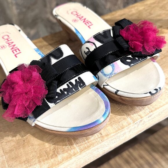 Chanel Vintage Graffiti Flower Accent Slip-on Wooden Sandals - Picture 4 of 11